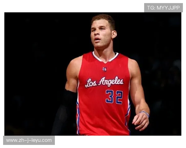 前锋停球转身抽射上角夺走胜利荣光