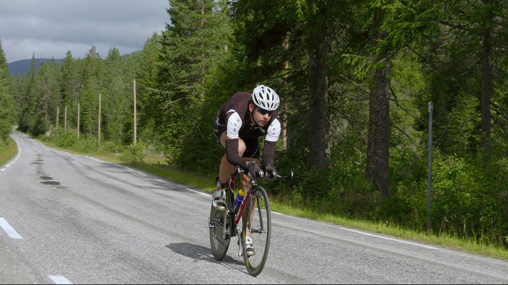 俱乐部推动“青少年+绿色生态+科技创新”多渠道融合，行业生态不断优化